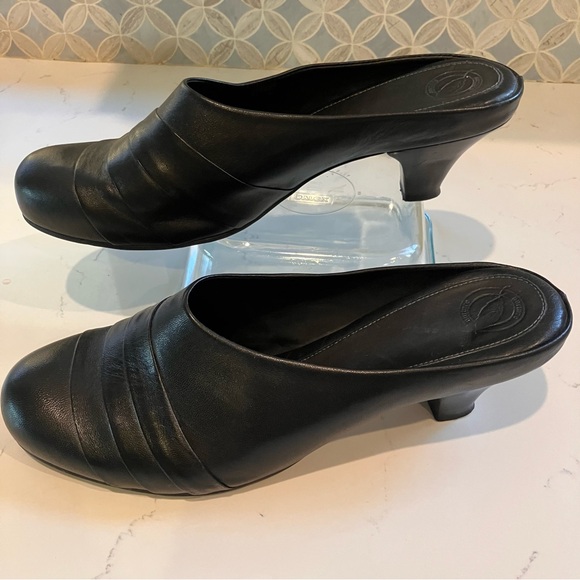 Nurture Mules Womens Size 11M Black Leather Clogs Dress Comfort Shoes Slip Ons - Picture 2 of 10